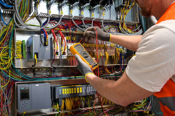 Best Emergency Electrical Repair  in Old Westbury, NY