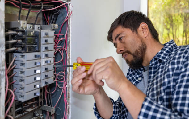 Best Circuit Breaker Repair  in Old Westbury, NY